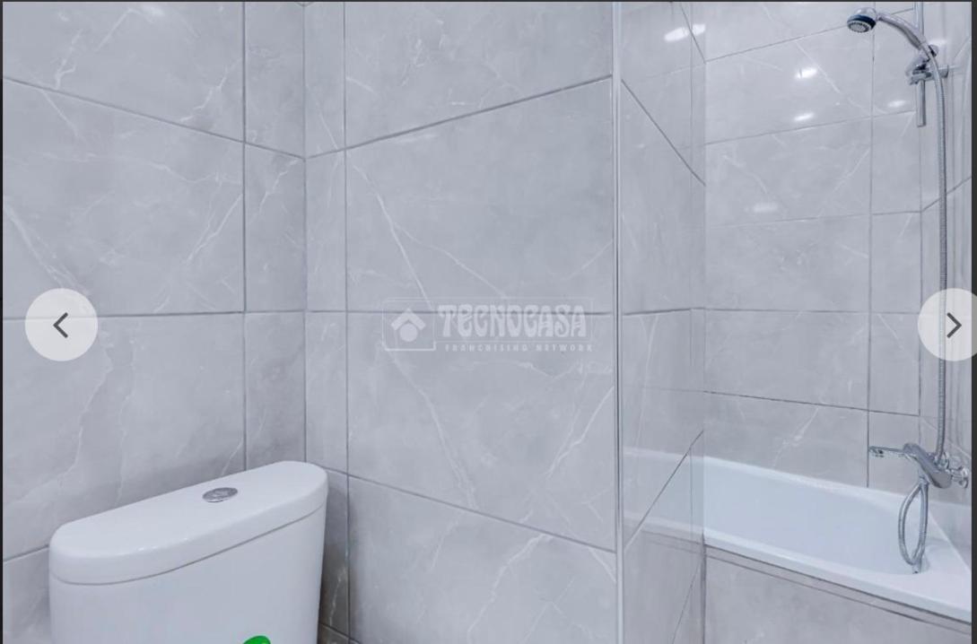 Queen Apartments Santa Coloma de Gramanet Zewnętrze zdjęcie