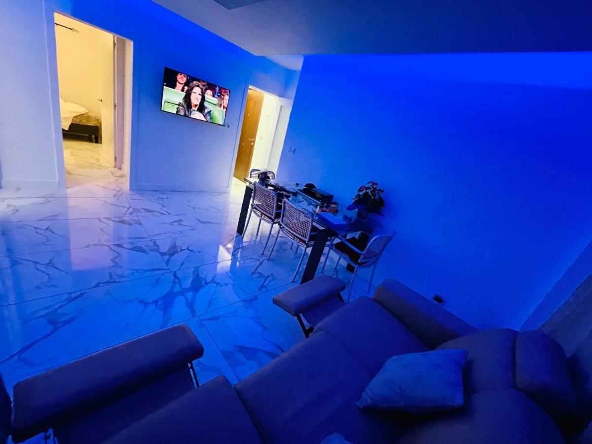 Queen Apartments Santa Coloma de Gramanet Zewnętrze zdjęcie